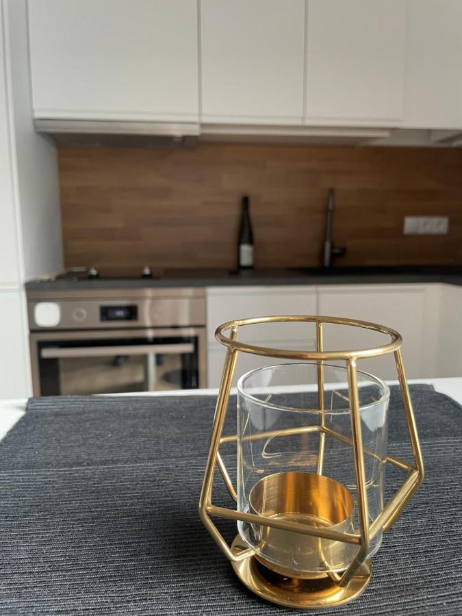 וינה A Place To Call Home מראה חיצוני תמונה